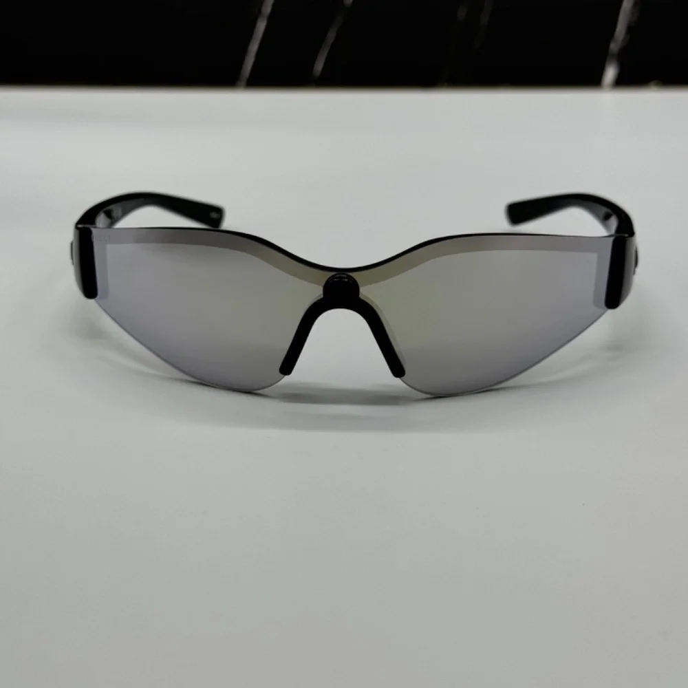 NEW GG1651S 004 GUCCI BLACK SILVER GEOMETRIC UNISEX GUCCI SUNGLASSES